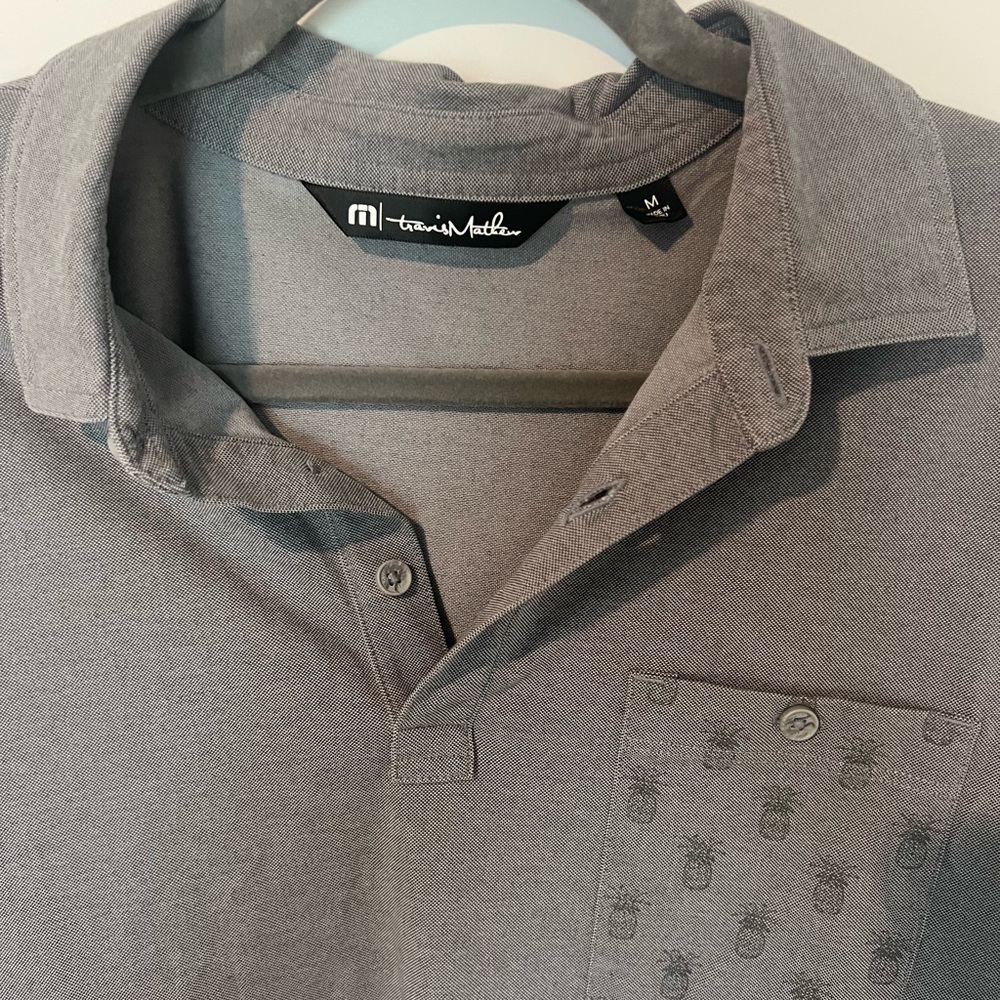 TravisMathew Can Can Polo Mens M Gray Pineapple Pocket Golf Shirt Casual - Picture 4 of 10